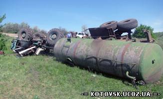В Одесской области перевернулся трактор с прицепом: погибли два человека