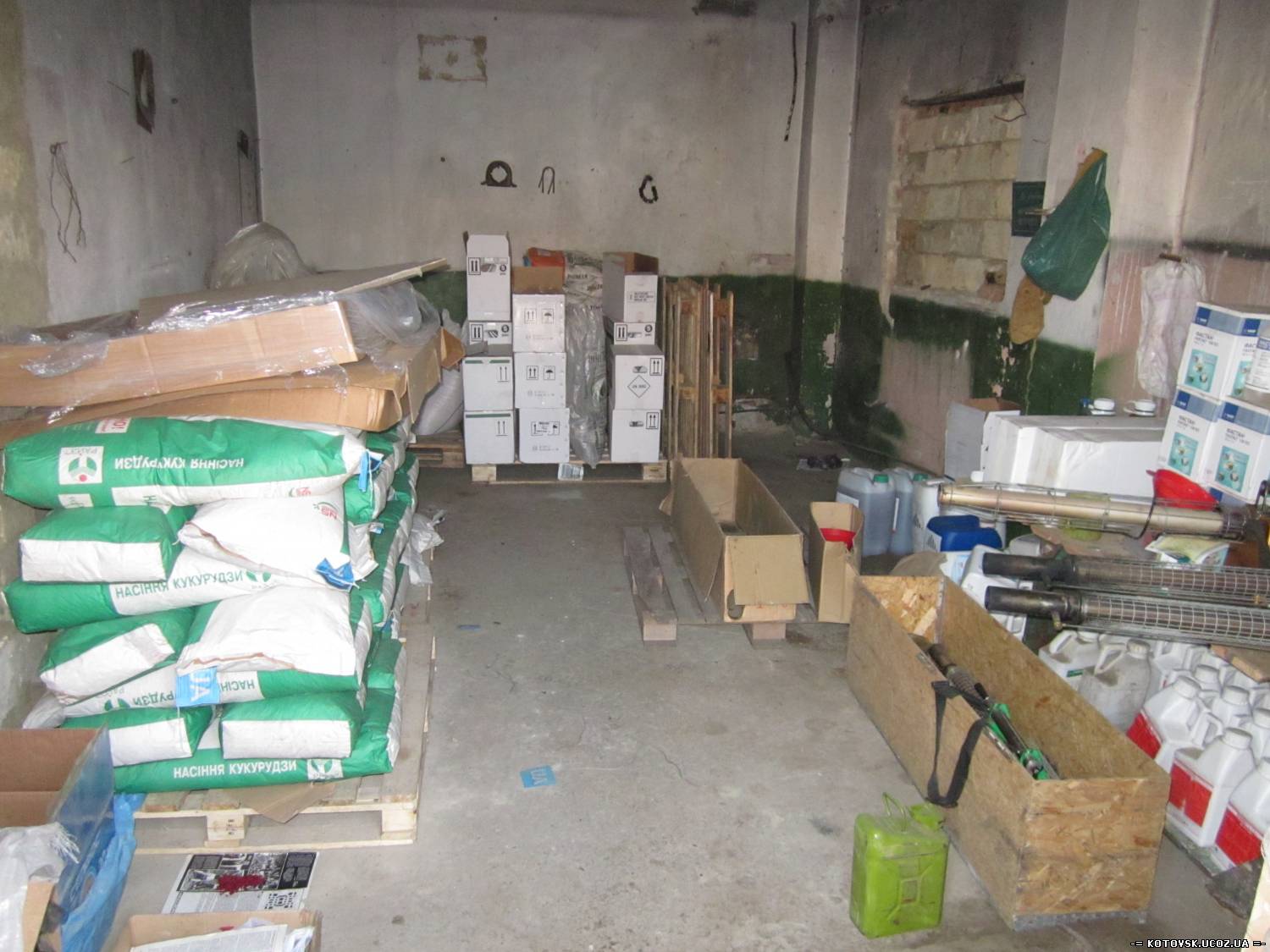 Котовські правоохоронці ліквідували склад, де зберігались отруйні речовини