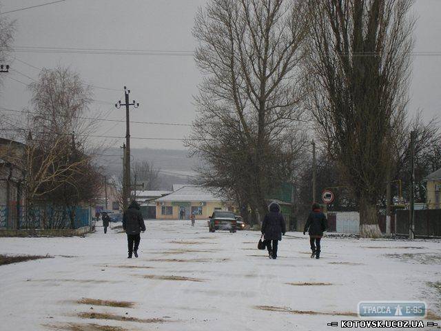 Север Одесской области замело снегом (фото)